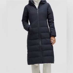Lululemon StretchSeal Sleet Street Long Jacket - True Navy Size 4